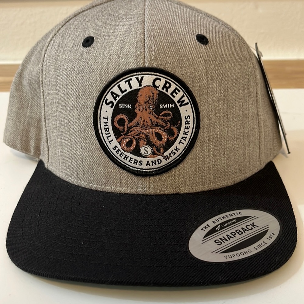 NWT salty crew SnapBack